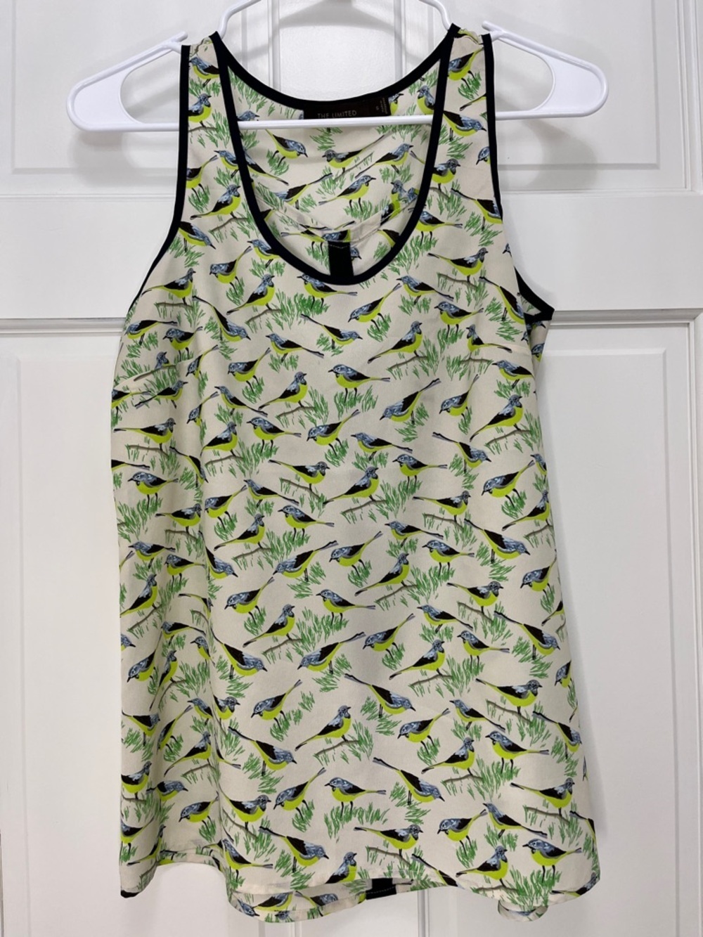 The Limited Vibrant Novelty Bird Print Tank Top - Size Small